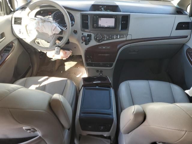 2014 Toyota Sienna XLE