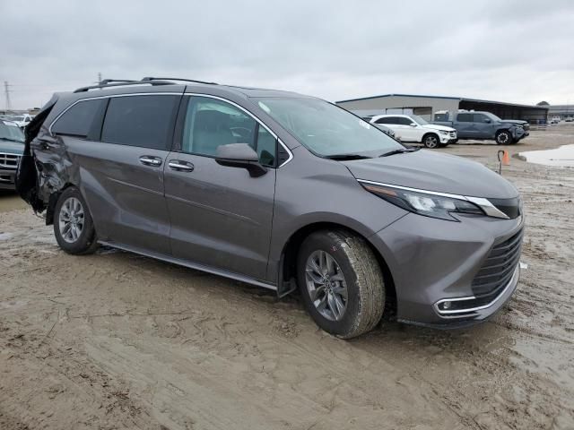 2024 Toyota Sienna XLE