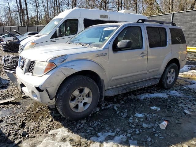 2005 Nissan Pathfinder LE