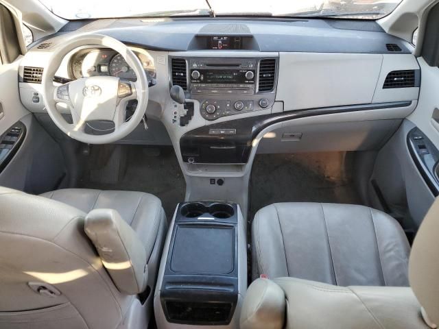 2012 Toyota Sienna LE