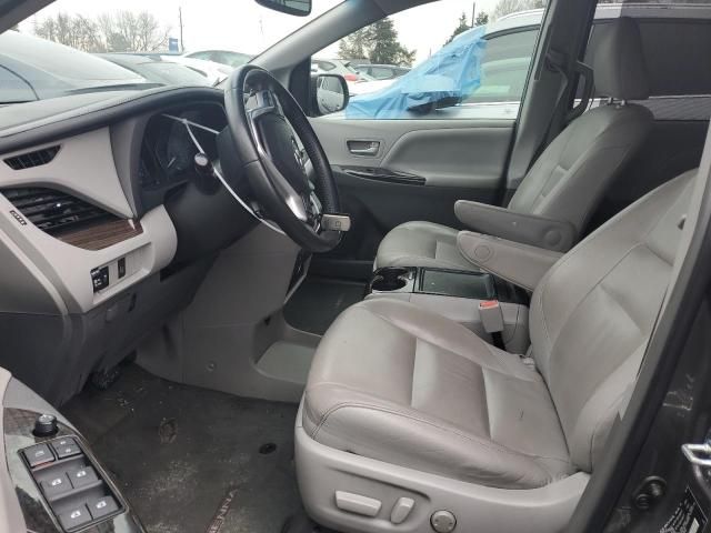 2015 Toyota Sienna XLE