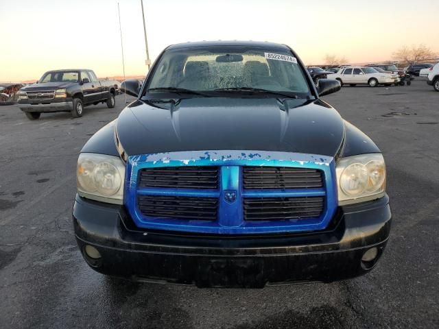 2005 Dodge Dakota Quad SLT