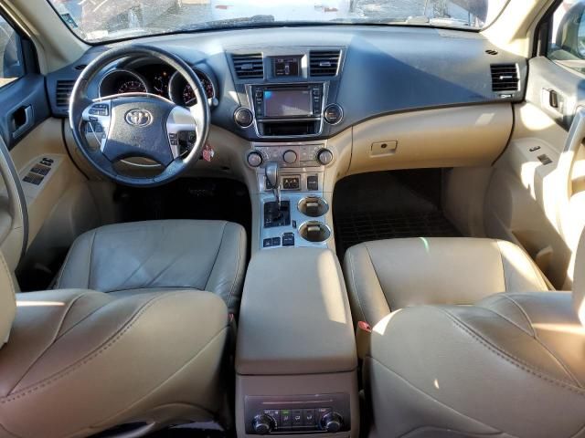 2013 Toyota Highlander Base