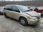 2005 Chrysler Town & Country LX