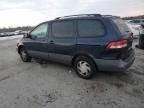 2001 Toyota Sienna LE