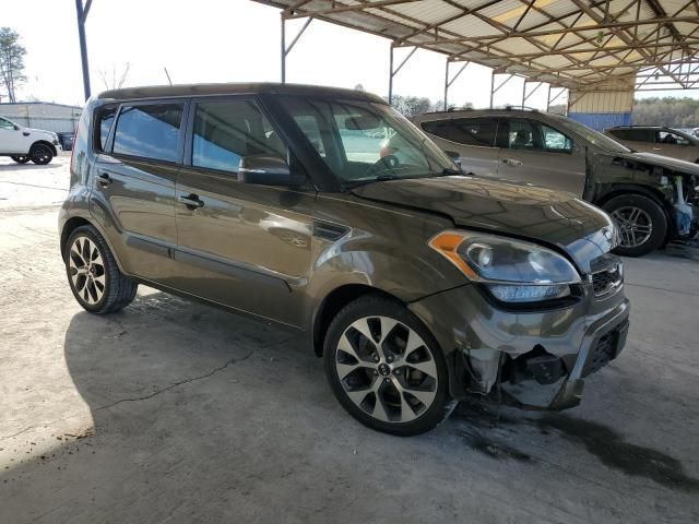 2013 KIA Soul +