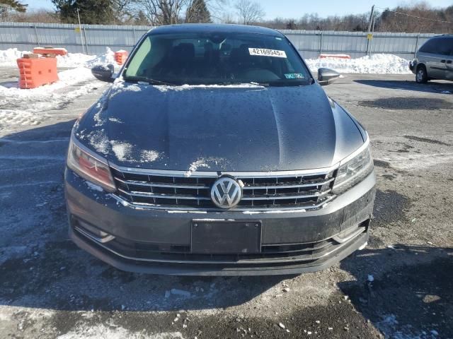 2017 Volkswagen Passat SEL Premium