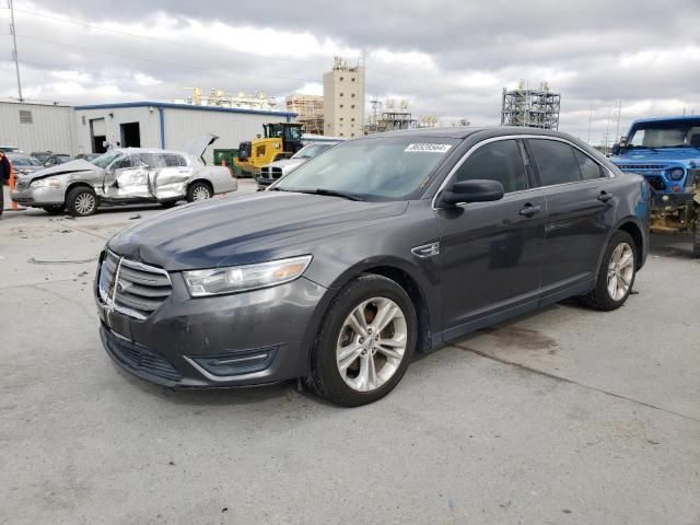 2016 Ford Taurus SE