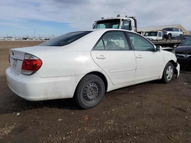 2005 Toyota Camry LE