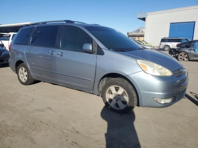 2004 Toyota Sienna XLE