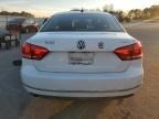 2015 Volkswagen Passat SEL