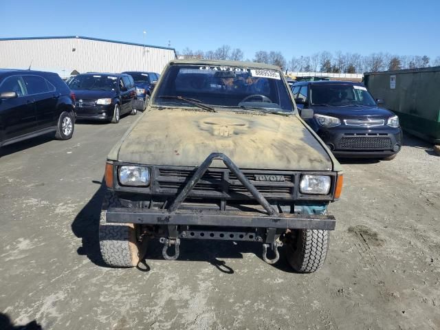 1988 Toyota Pickup RN63 STD