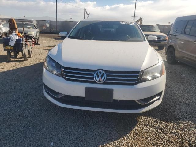 2013 Volkswagen Passat SE