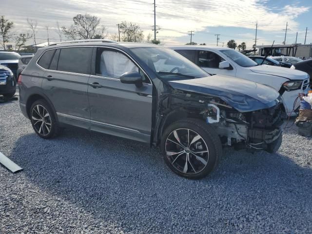 2024 Volkswagen Tiguan SEL R-LINE Black