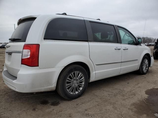 2016 Chrysler Town & Country Touring L