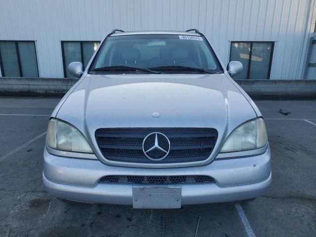 2000 Mercedes-Benz ML 430