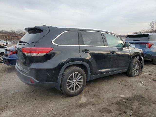 2019 Toyota Highlander SE