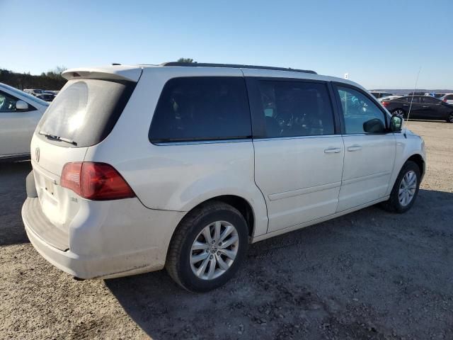 2012 Volkswagen Routan SE