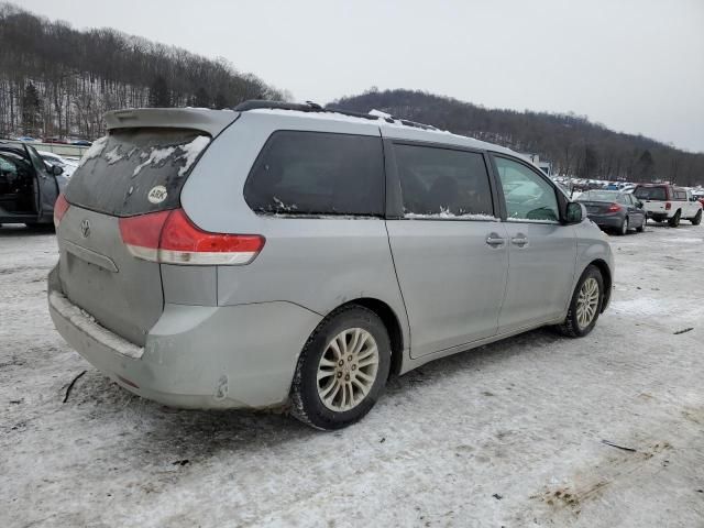 2011 Toyota Sienna XLE