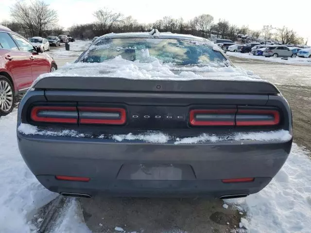 2015 Dodge Challenger SXT