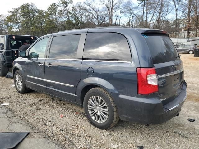 2014 Chrysler Town & Country Touring L