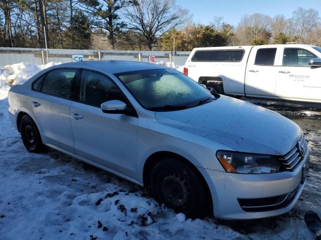 2014 Volkswagen Passat S