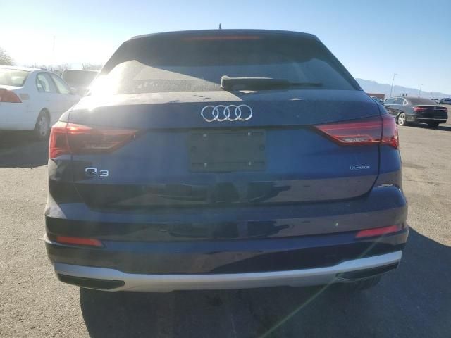 2022 Audi Q3 Premium 40