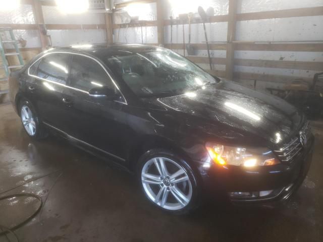 2013 Volkswagen Passat SEL