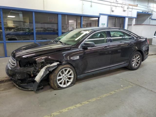 2013 Ford Taurus SE