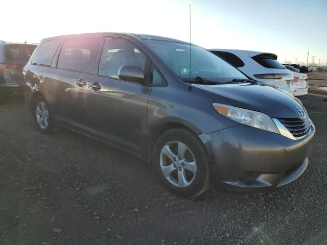 2011 Toyota Sienna LE