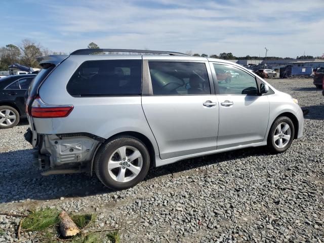 2020 Toyota Sienna LE