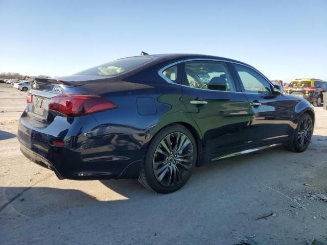 2017 Infiniti Q70 3.7