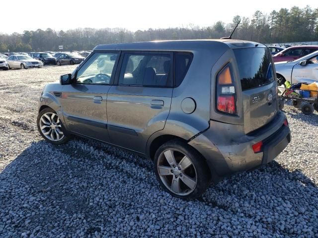 2010 KIA Soul +