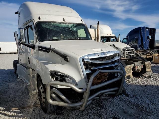 2021 Freightliner Cascadia 126