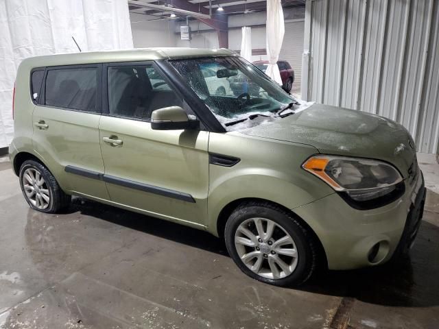 2013 KIA Soul +