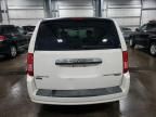 2009 Chrysler Town & Country LX