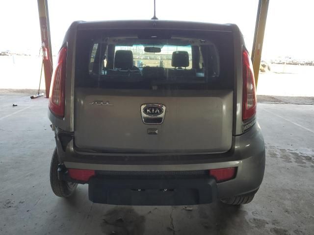 2012 KIA Soul +