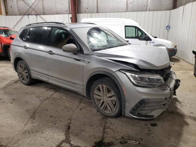 2022 Volkswagen Tiguan SE R-LINE Black