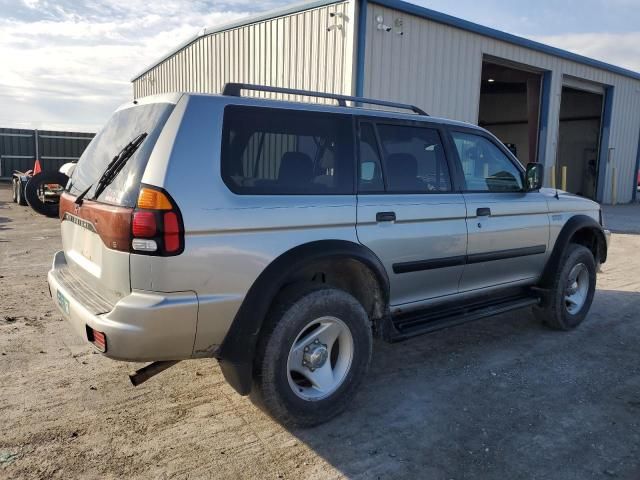 2001 Mitsubishi Montero Sport ES