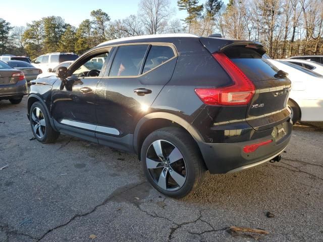 2019 Volvo XC40 T5 Momentum