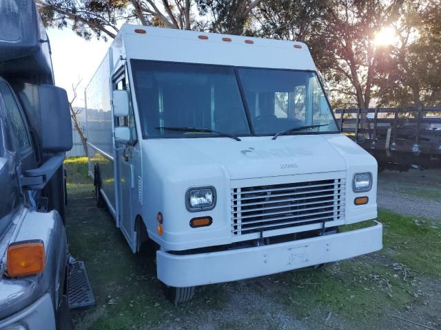 2010 Ford Econoline E450 Super Duty Commercial Stripped Chas