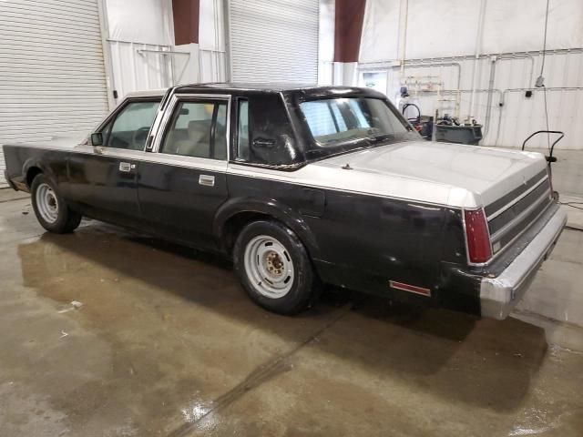 1988 Lincoln Town Car Signature