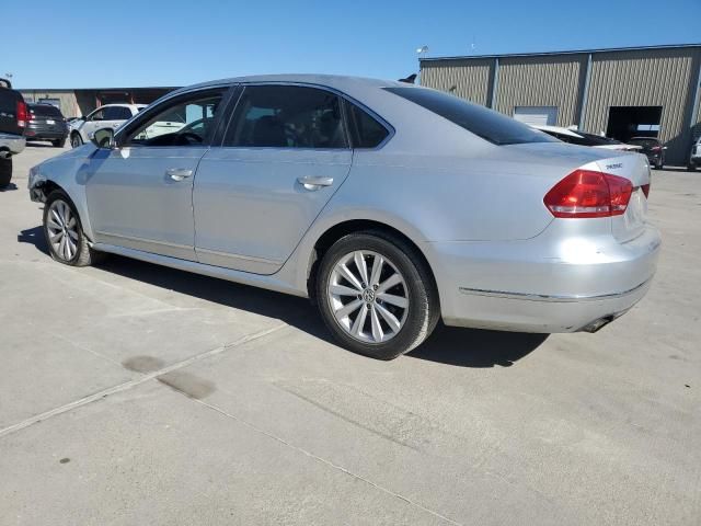 2012 Volkswagen Passat SEL