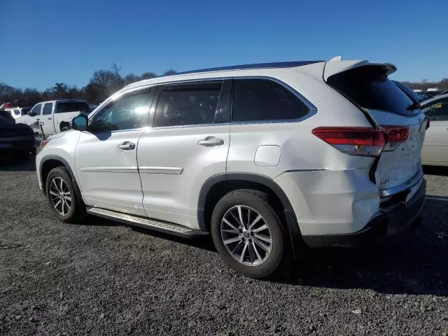 2018 Toyota Highlander SE