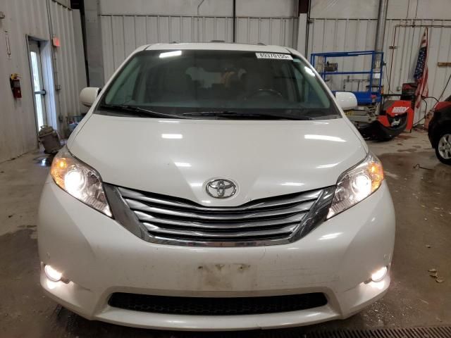 2011 Toyota Sienna XLE