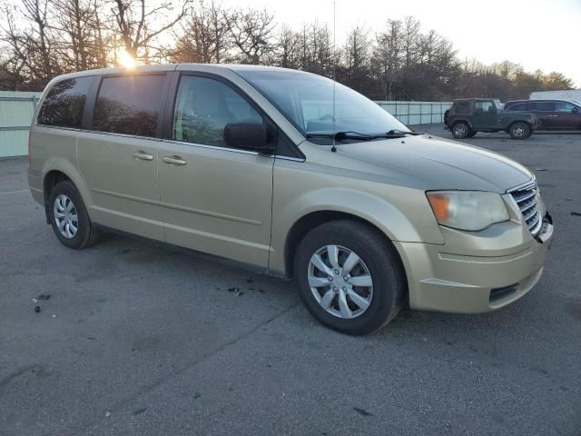 2010 Chrysler Town & Country LX