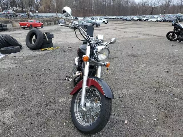 1999 Honda VT750 CD2