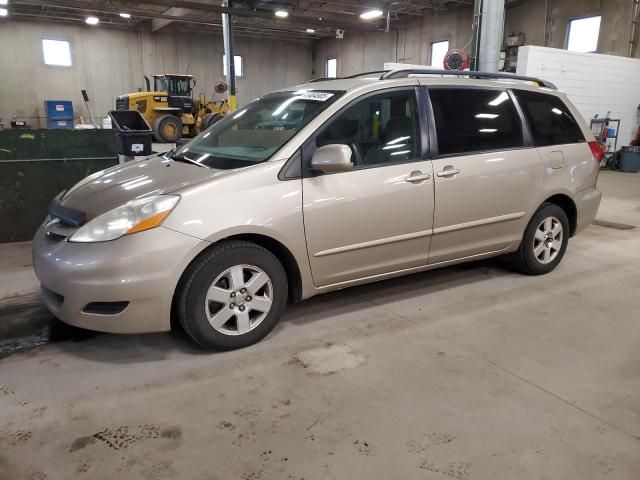 2008 Toyota Sienna CE