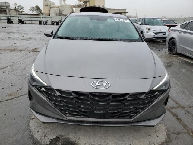 2022 Hyundai Elantra Limited