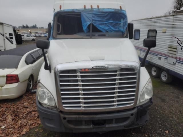 2018 Freightliner Cascadia 125